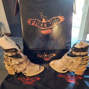 NWT Freebird by Steven Carterr Booties